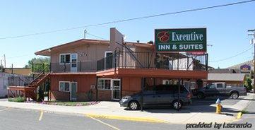 Executive Inn & Suites Lakeview Ngoại thất bức ảnh
