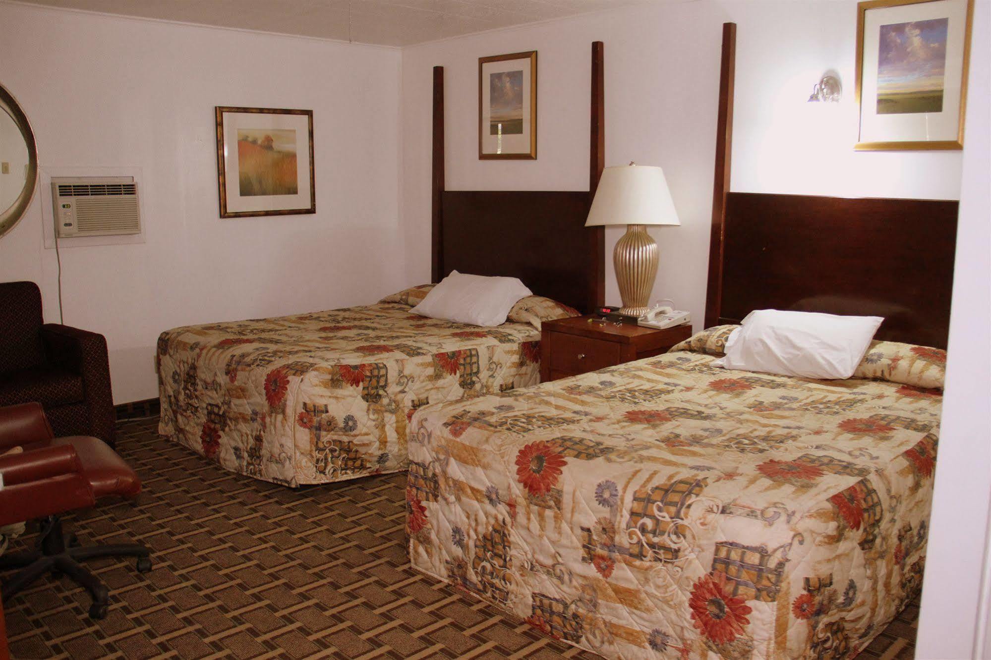 Executive Inn & Suites Lakeview Ngoại thất bức ảnh